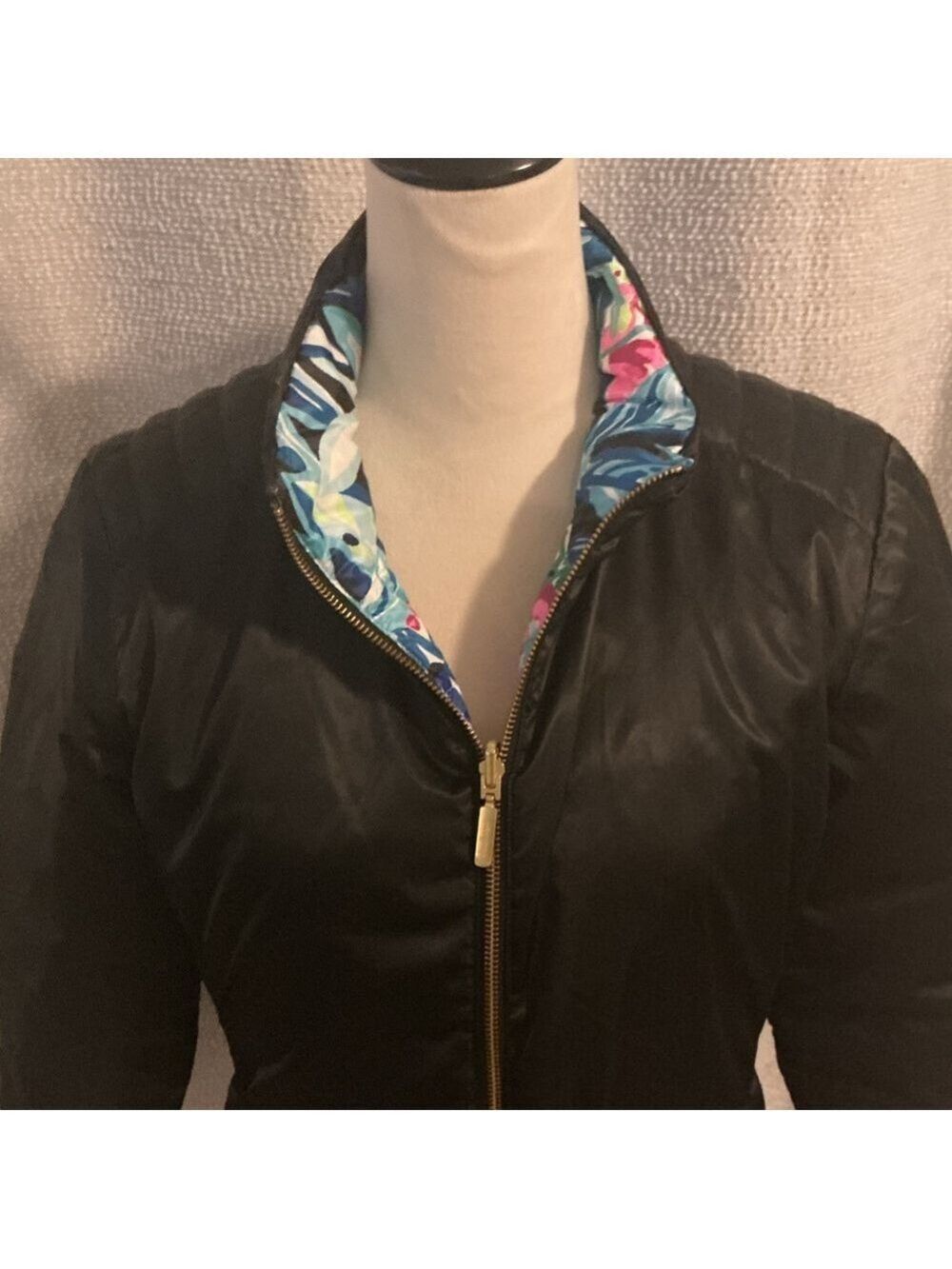 Lily Pulitzer Marley Reversible Puffer Jacket - Picture 13 of 14